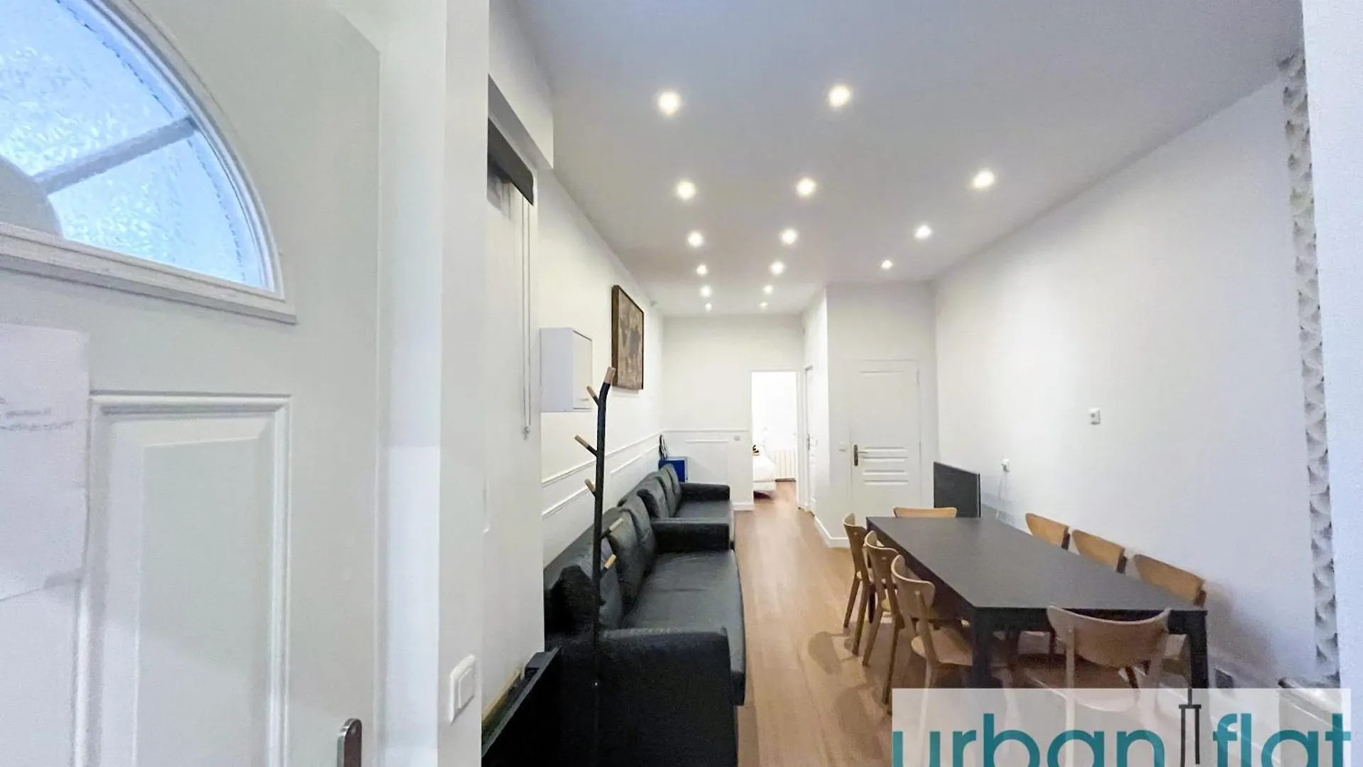 Apartment 35 - Urban Montmartre