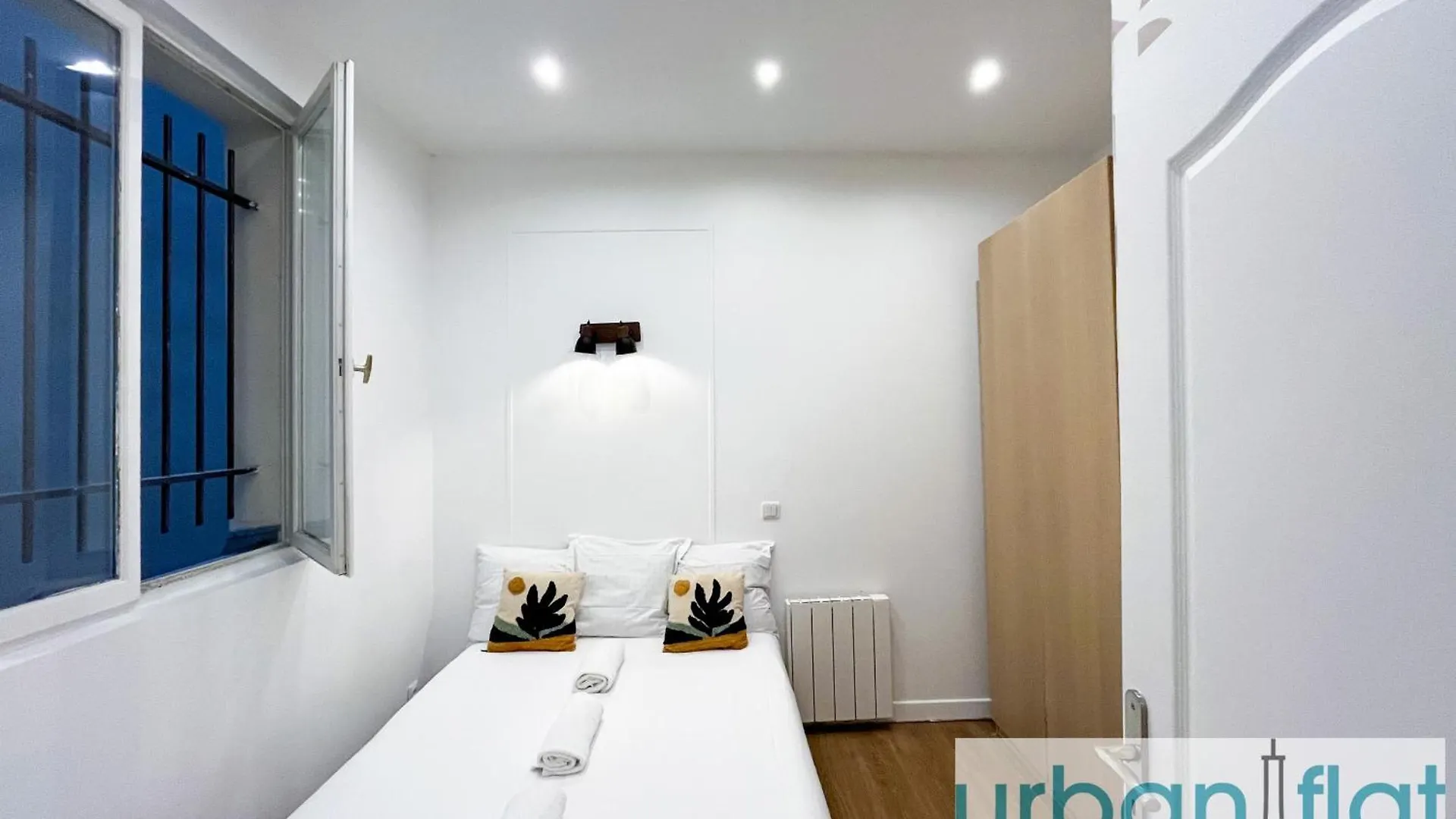 Apartment 35 - Urban Montmartre